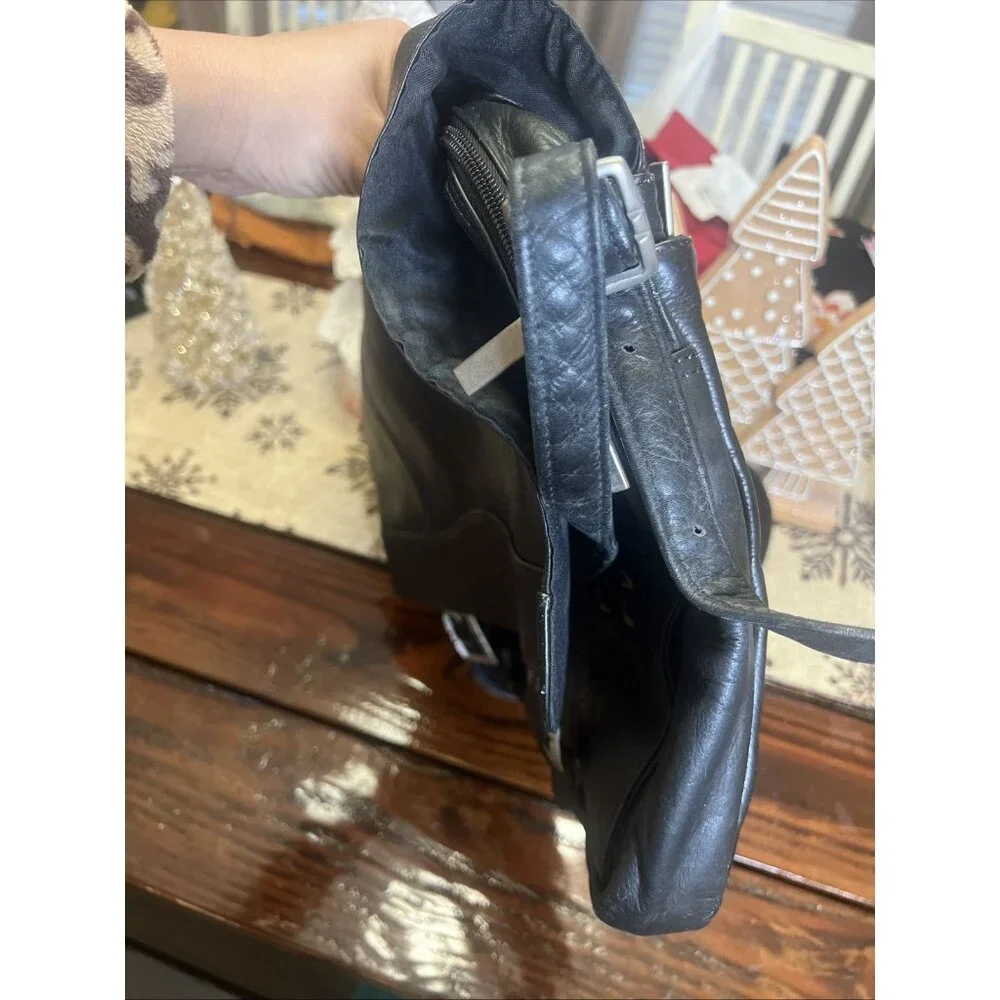 Columbia Made Genuine Black Leather Messenger Laptop Business Bag